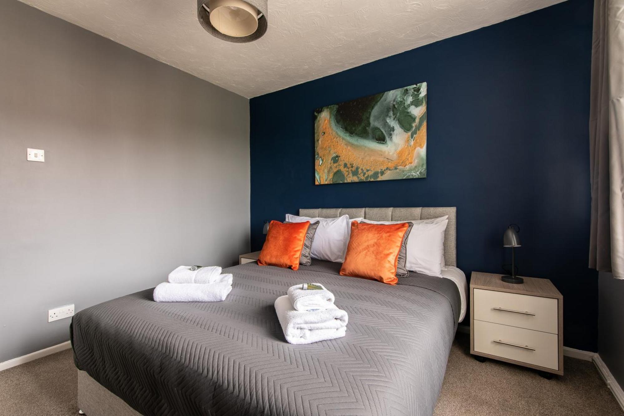 3 Bed Apartment - Perfect For Contractors Near Liverpool Airport Hale  Extérieur photo