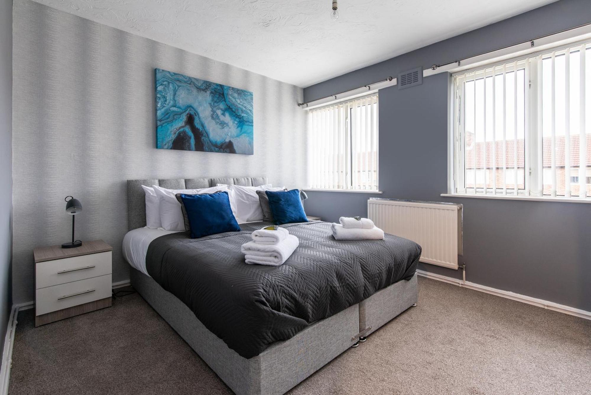 3 Bed Apartment - Perfect For Contractors Near Liverpool Airport Hale  Extérieur photo